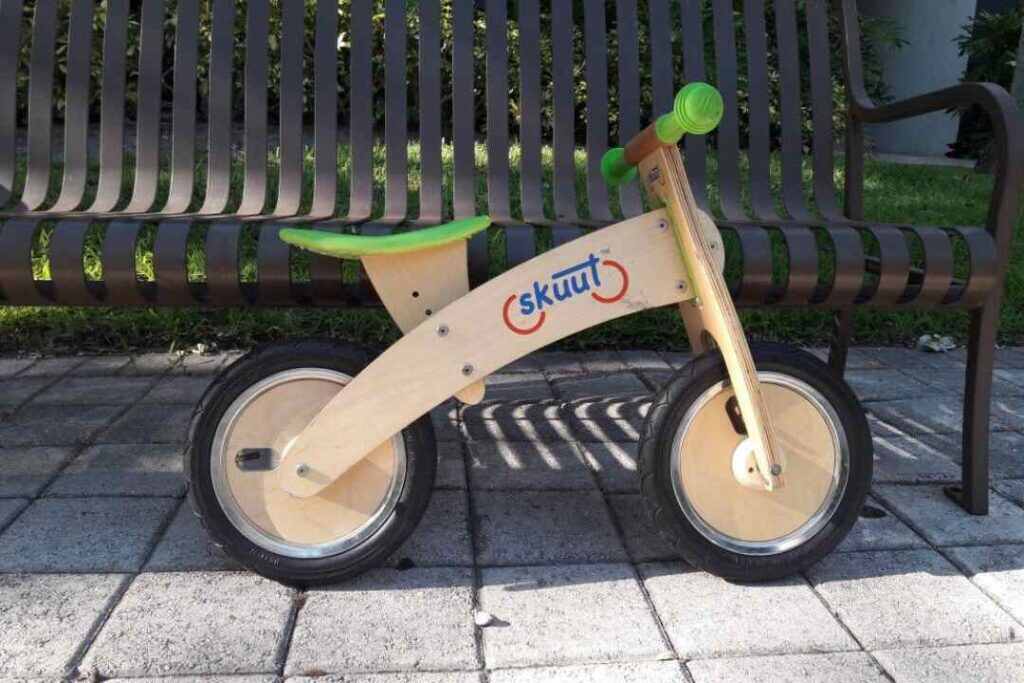 diggin active skuut wooden balance bike